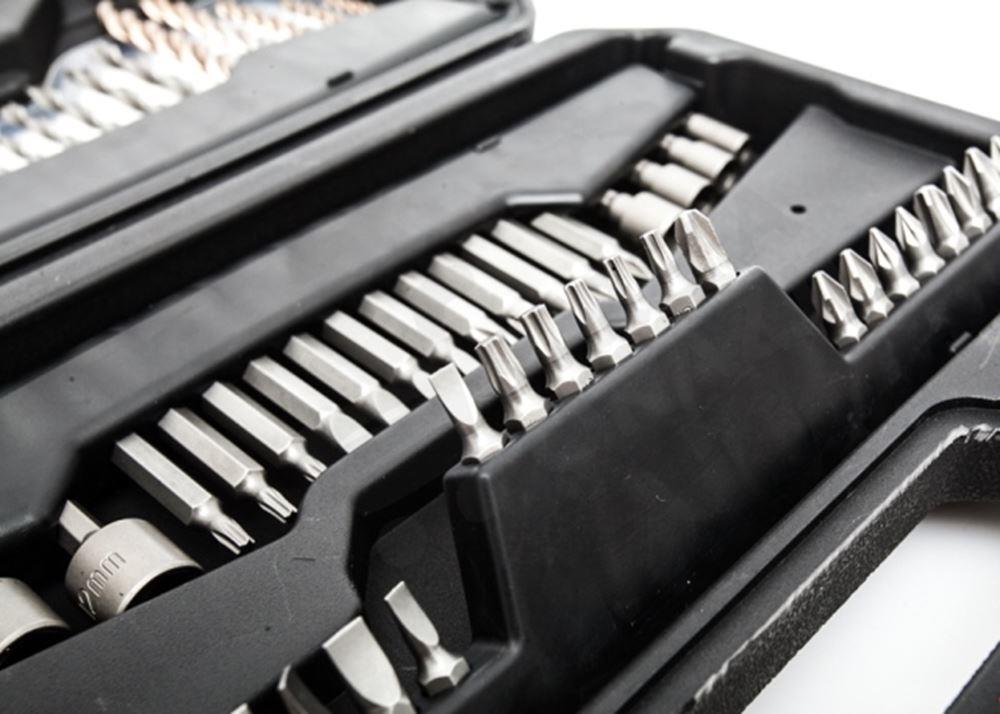 stanley-sta7184-70-parca-delme-ve-vidalama-uc-seti-3